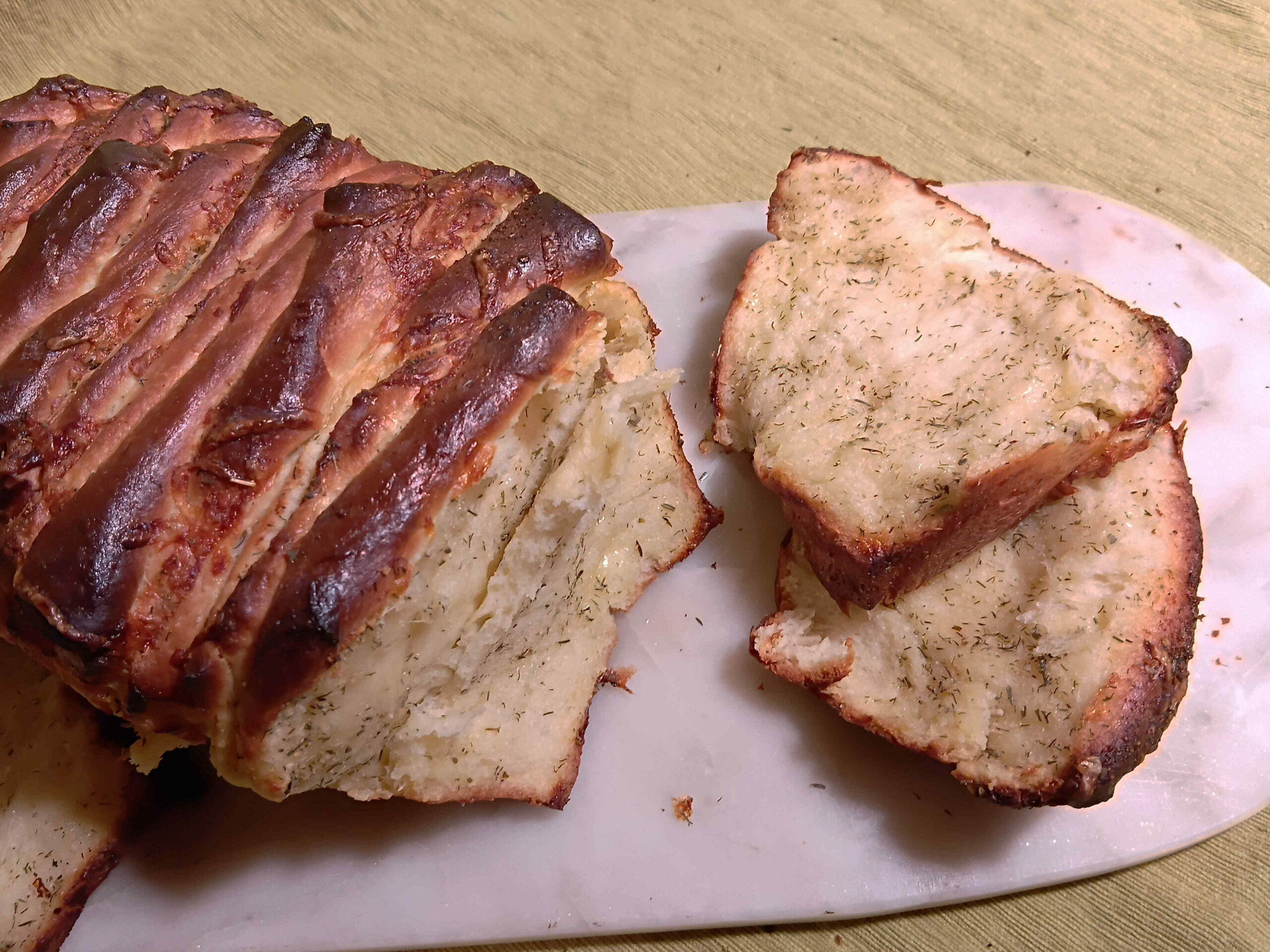 garlic pull apart bread