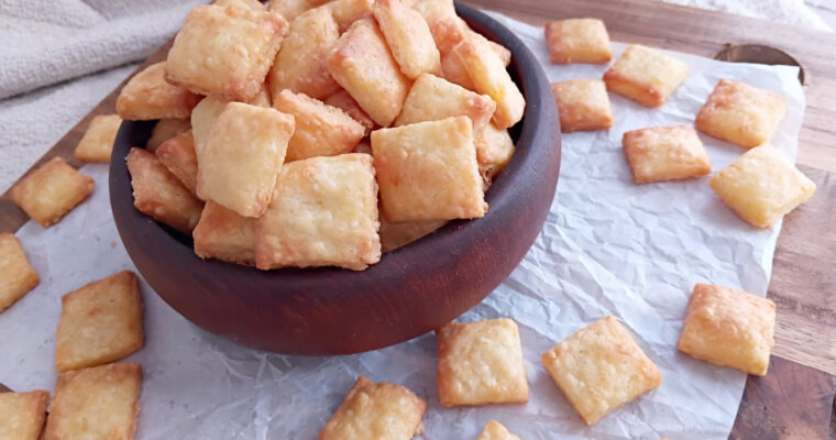Simple Cheese Crackers