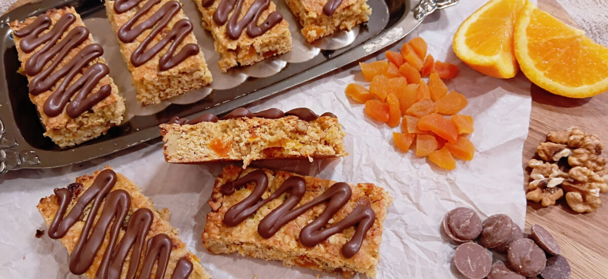 Apricot and Orange Muesli Bars – with a chocolate drizzle