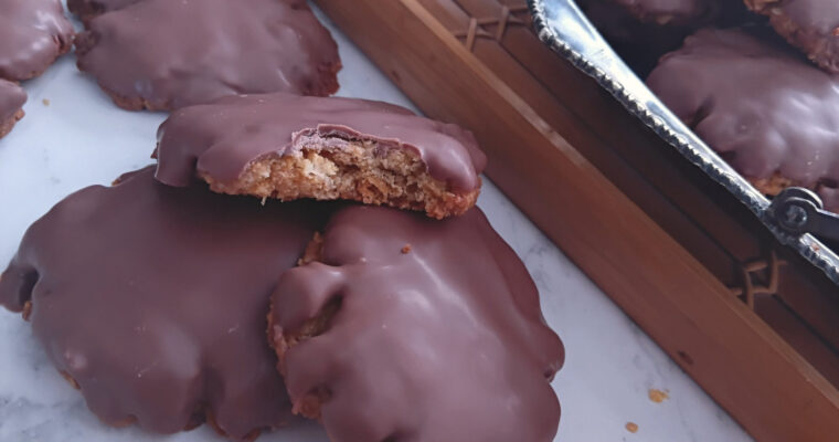 Crunchy Nut Snap Biscuits