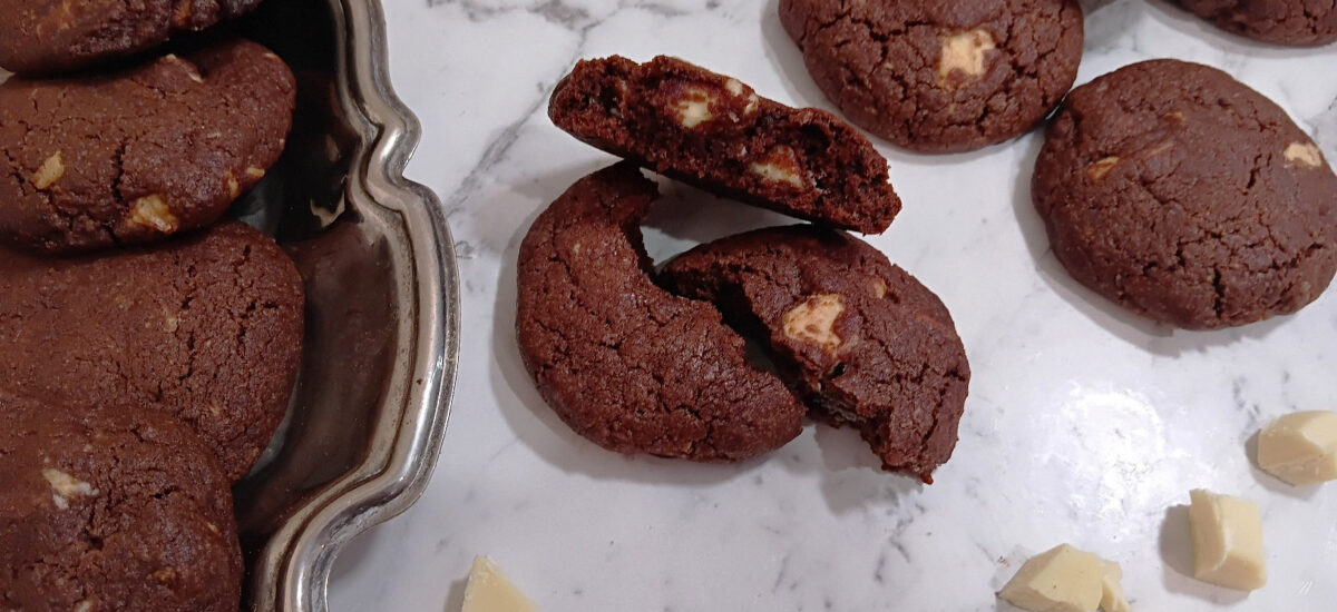 Reverse Chocolate Chip Cookies